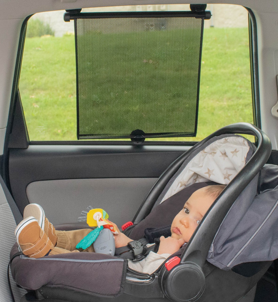 Những phụ kiện và tính năng có thể sử dụng kèm với ghế trẻ em trong xe ô tô