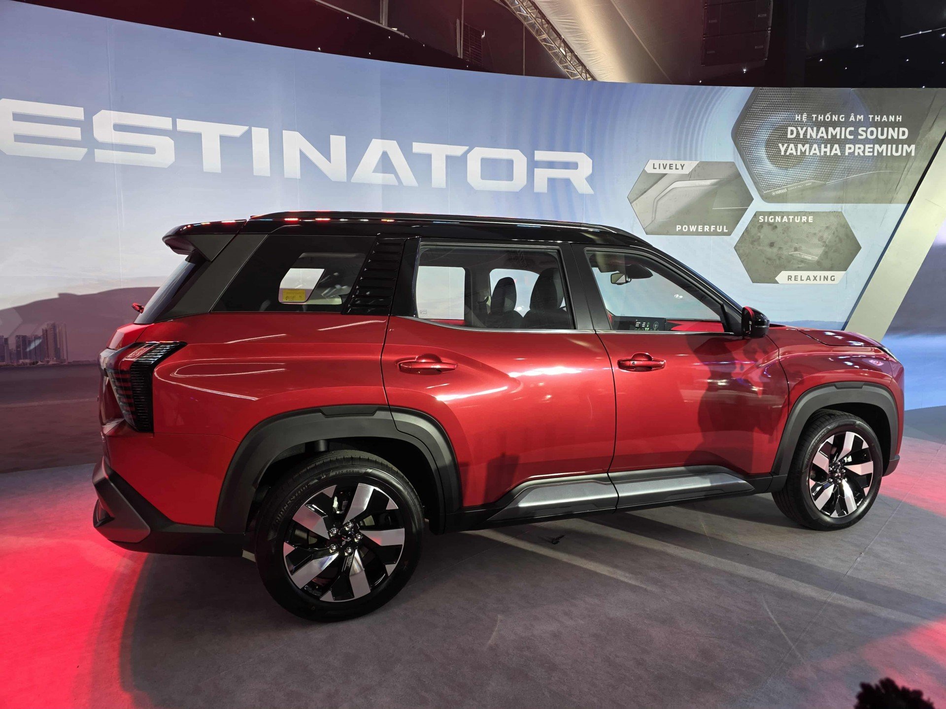 Mitsubishi Destinator ra mắt tại Việt Nam với hai phiên bản