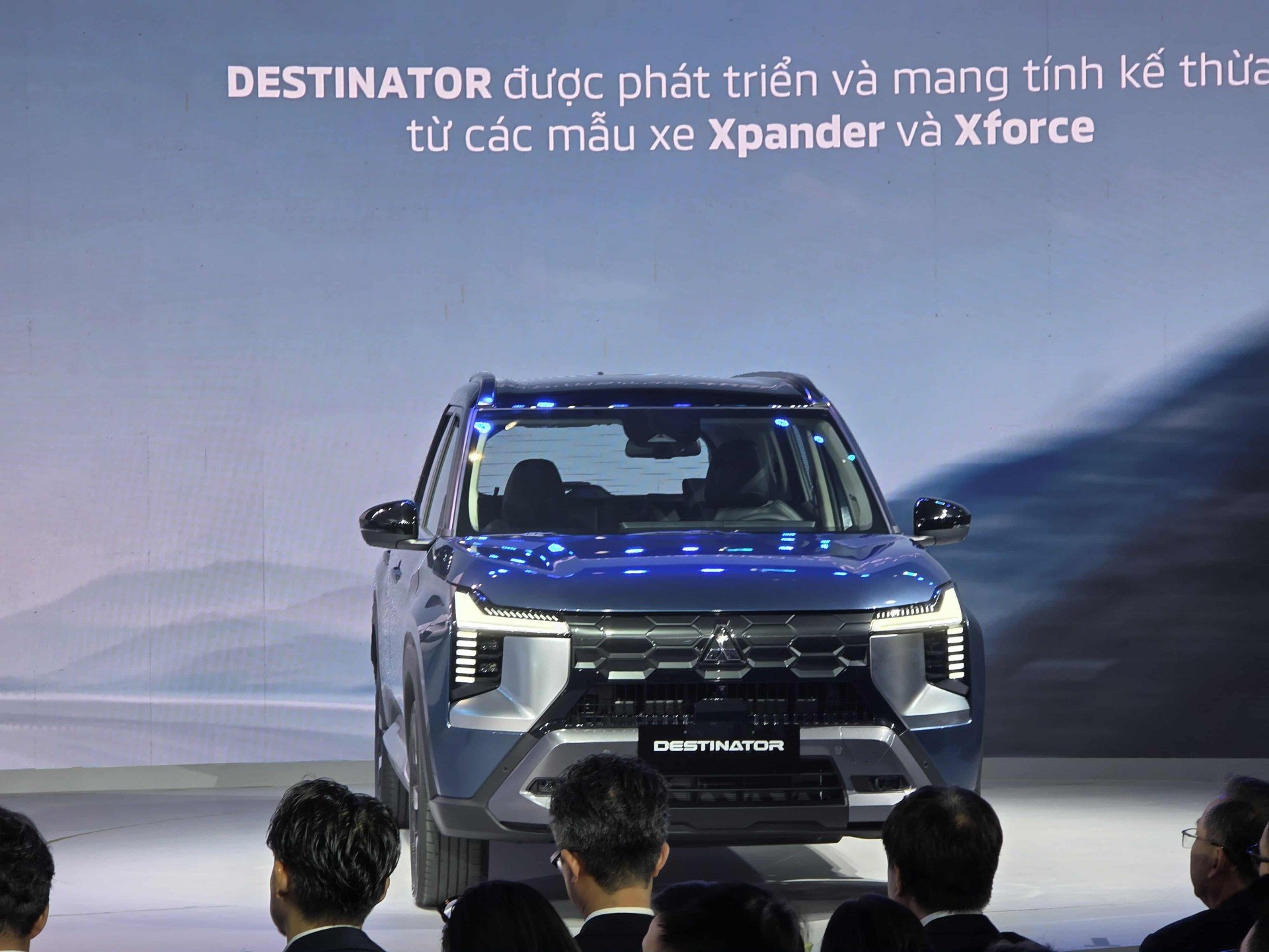 Mitsubishi Destinator ra mắt tại Việt Nam với hai phiên bản