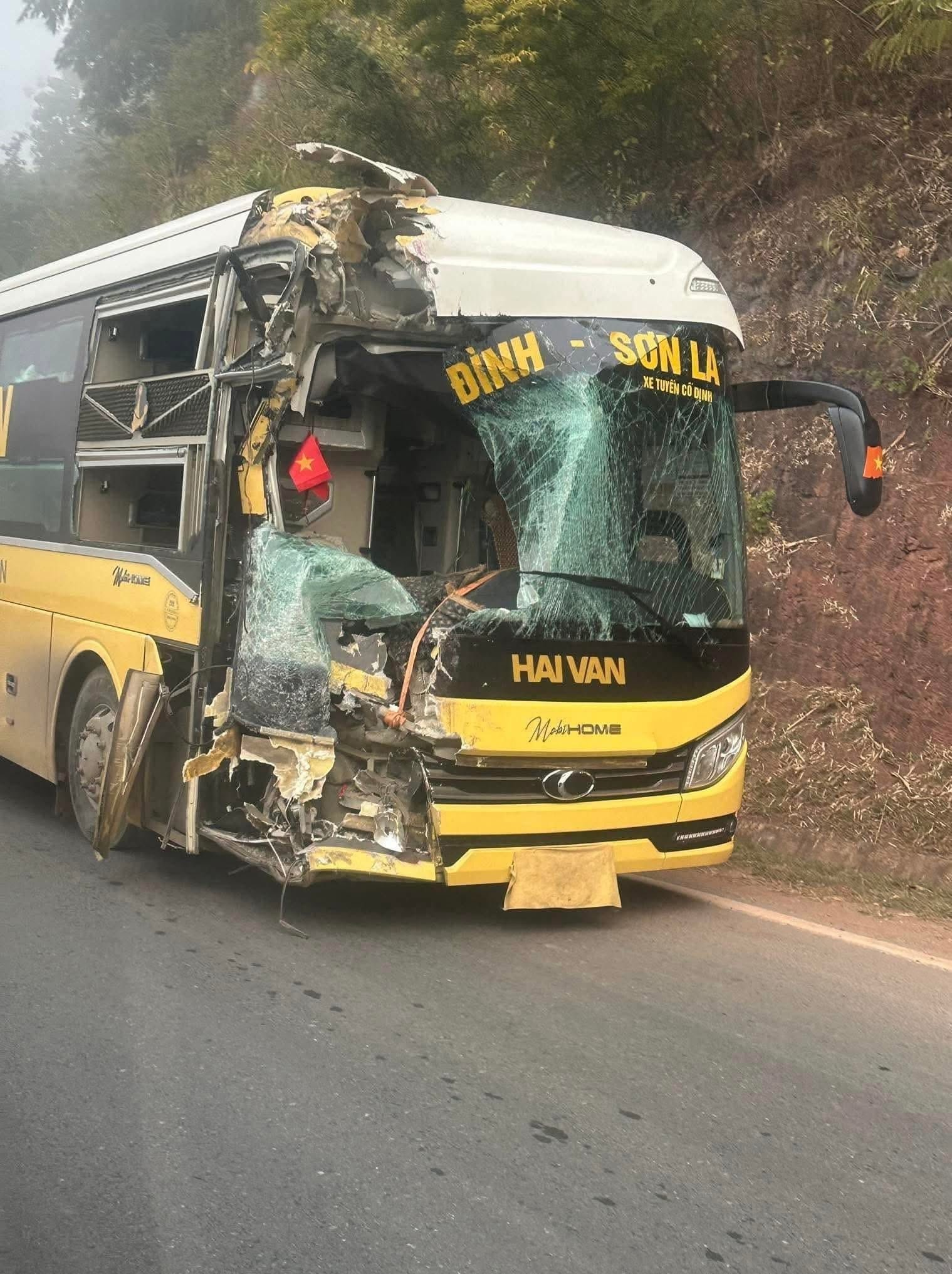 Tổng hợp tin tức tai nạn giao thông mới nhất ngày hôm nay 2/12/2025 Tổng hợp tin tức tai nạn giao thông mới nhất ngày hôm nay 2/12/2025