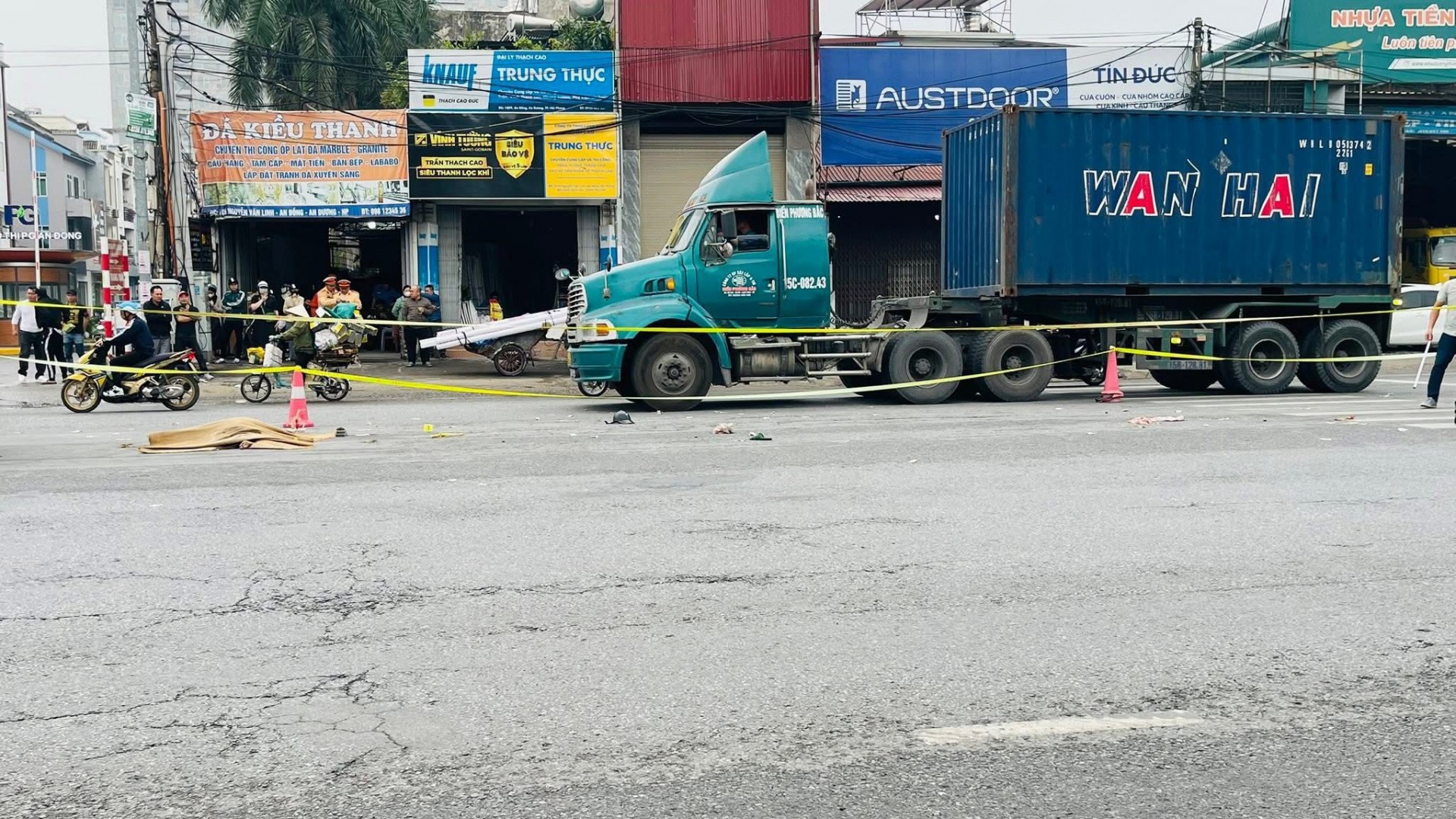 Tổng hợp tin tức tai nạn giao thông mới nhất ngày hôm nay 2/12/2025 Tổng hợp tin tức tai nạn giao thông mới nhất ngày hôm nay 2/12/2025