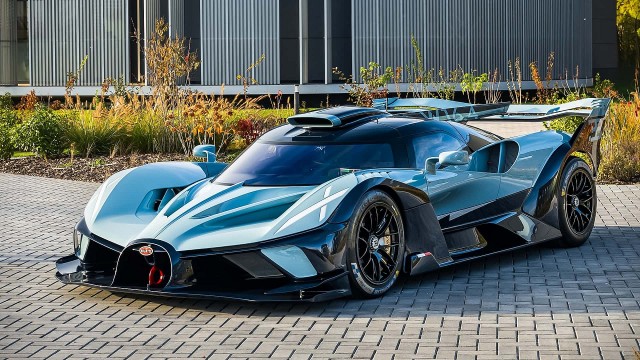 Bugatti xuất xưởng siêu xe Bolide cuối cùng, sắp ngừng sản xuất hàng loạt động cơ W16 huyền thoại