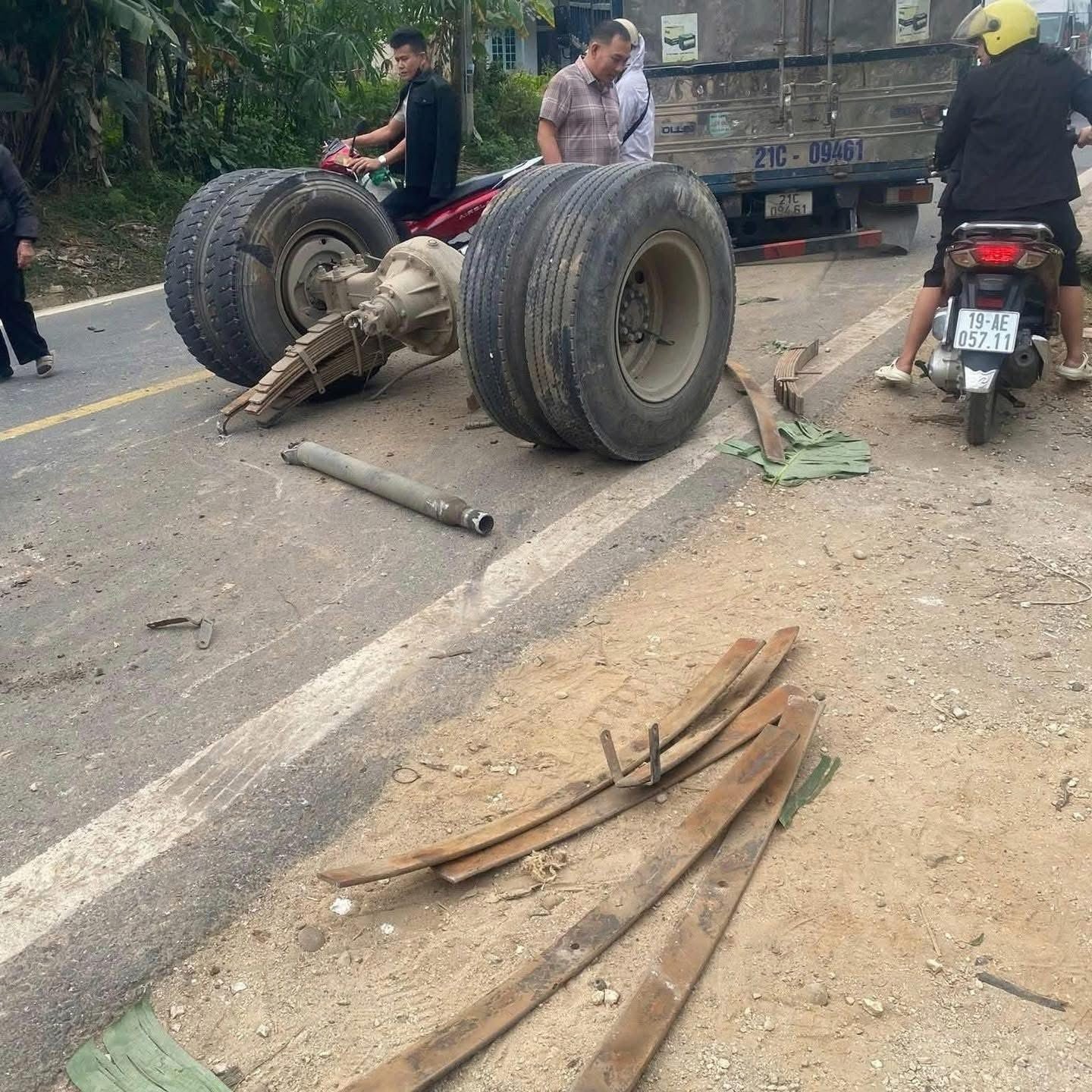 Tổng hợp tin tức tai nạn giao thông mới nhất ngày hôm nay 3/12/2025 Tổng hợp tin tức tai nạn giao thông mới nhất ngày hôm nay 3/12/2025