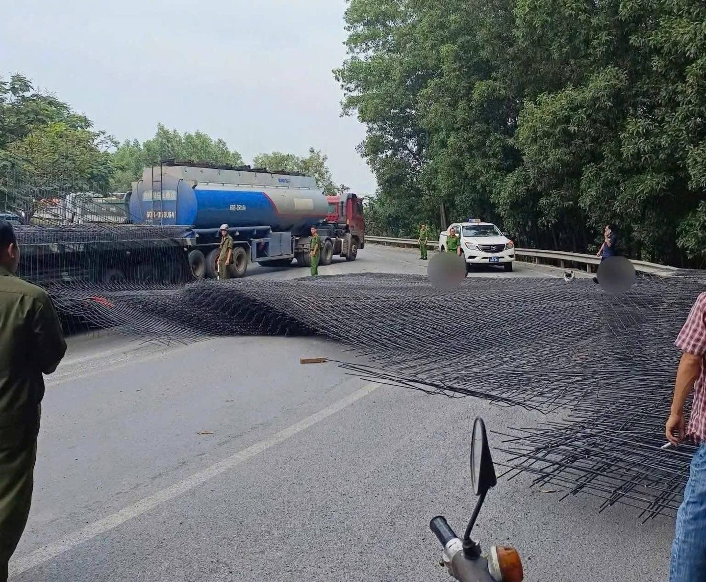 Tổng hợp tin tức tai nạn giao thông mới nhất ngày hôm nay 3/12/2025 Tổng hợp tin tức tai nạn giao thông mới nhất ngày hôm nay 3/12/2025