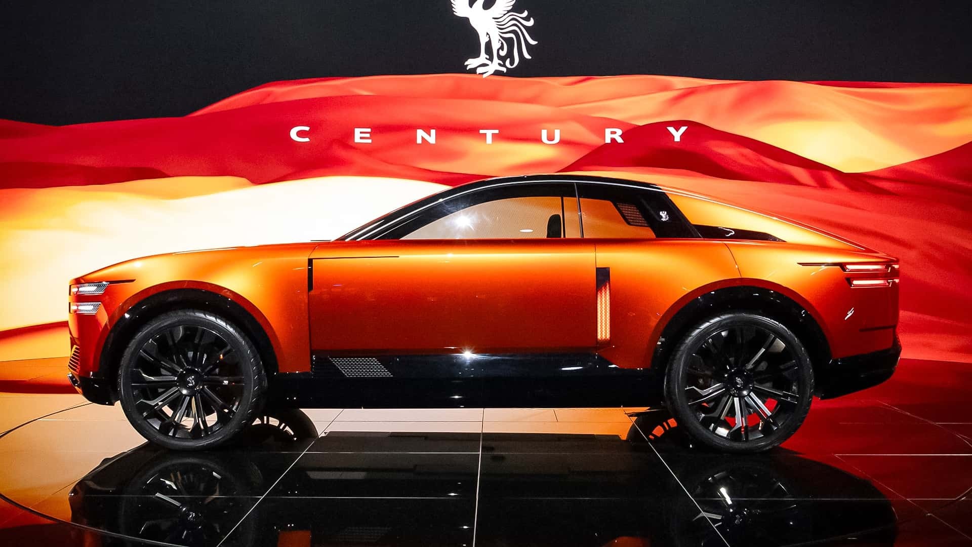 Thương hiệu siêu sang Century của Toyota cam kết sử dụng động cơ đốt trong Phía bên của mẫu concept Century Coupe