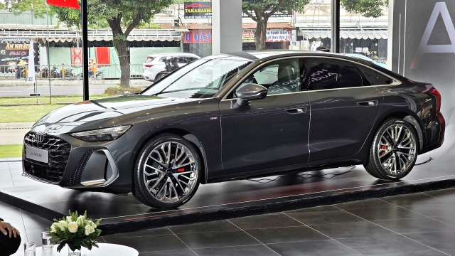 Audi A6 S Line 2025 ra mắt Việt Nam, nhập khẩu Đức với giá 2,799 tỷ đồng