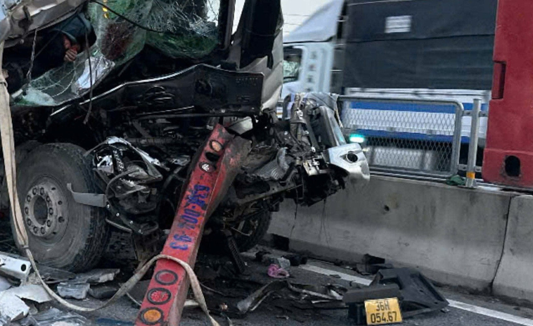 Tổng hợp tin tức tai nạn giao thông mới nhất ngày hôm nay 8/12/2025 Tổng hợp tin tức tai nạn giao thông mới nhất ngày hôm nay 8/12/2025