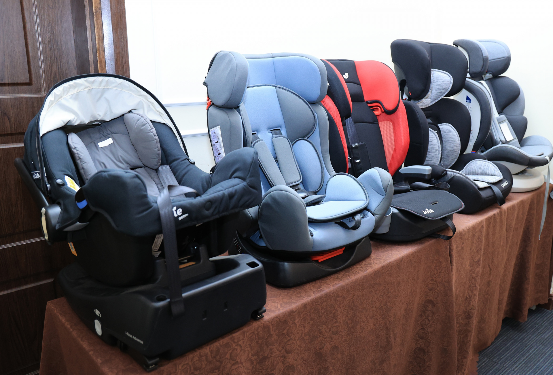 Ghế an toàn cho trẻ em trên ô tô phải đáp ứng những quy chuẩn gì?