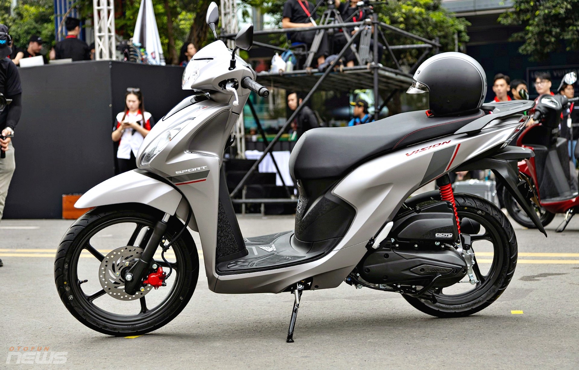 Honda Vision 2026 làm mới diện mạo, giá bán không đổi Honda Vision 2026 làm mới diện mạo, giá bán không đổi