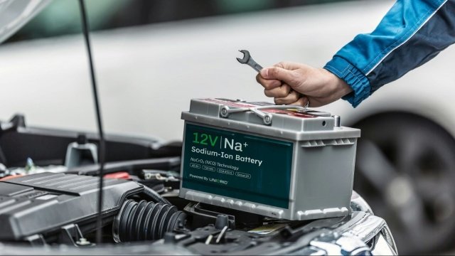 Pin natri ion 12V của UNIGRID có tuổi thọ gấp 10 lần ắc quy chì truyền thống