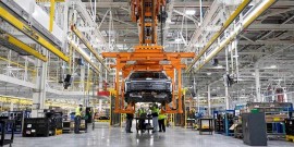 Vì sao Ford chấp nhận kỷ lục triệu hồi trong năm 2025