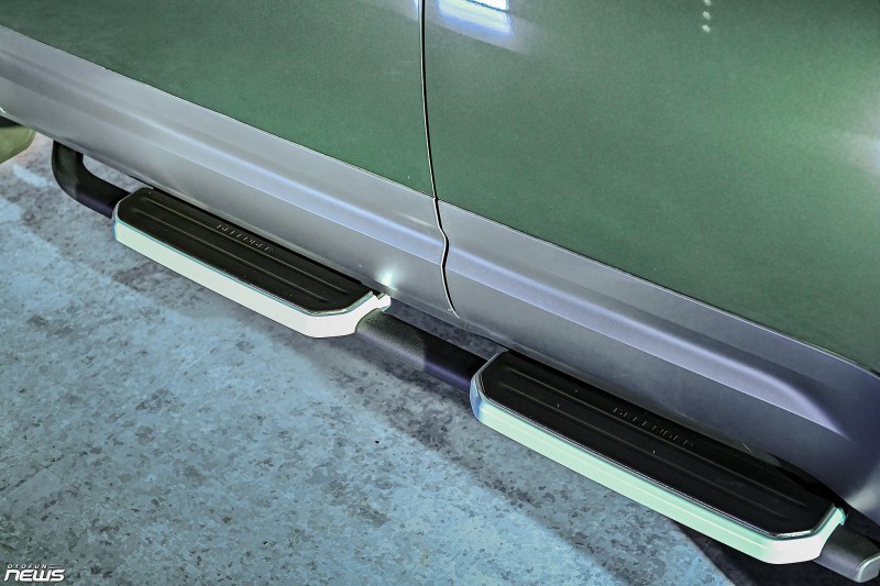 Land Rover Defender 110 2026 ra mắt, giá hơn 6,3 tỷ đồng khi đi kèm gói nâng cấp