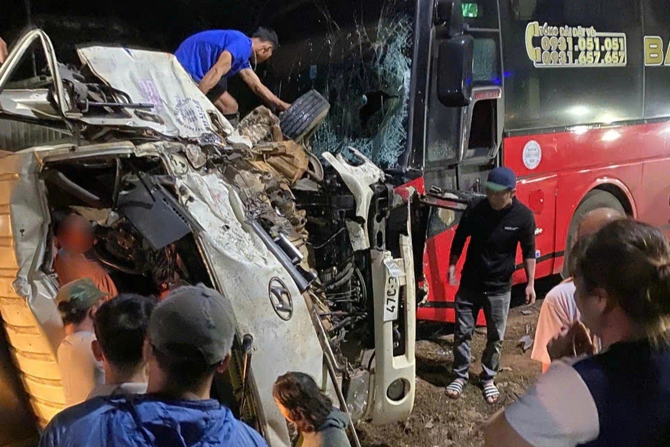 Tổng hợp tin tức tai nạn giao thông mới nhất ngày hôm nay 22/12/2025