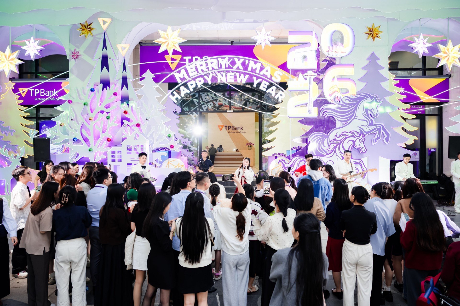 TPBank thắp sáng Giáng sinh bằng trải nghiệm số và những khoảnh khắc gần gũi