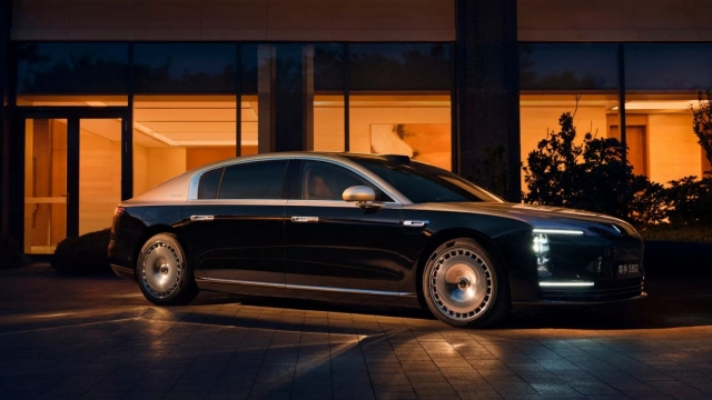 Huawei tăng tốc xe thông minh, hé lộ chiến lược sedan phủ rộng phân khúc