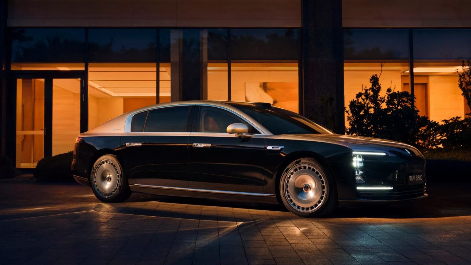 Huawei tăng tốc xe thông minh, hé lộ chiến lược sedan phủ rộng phân khúc