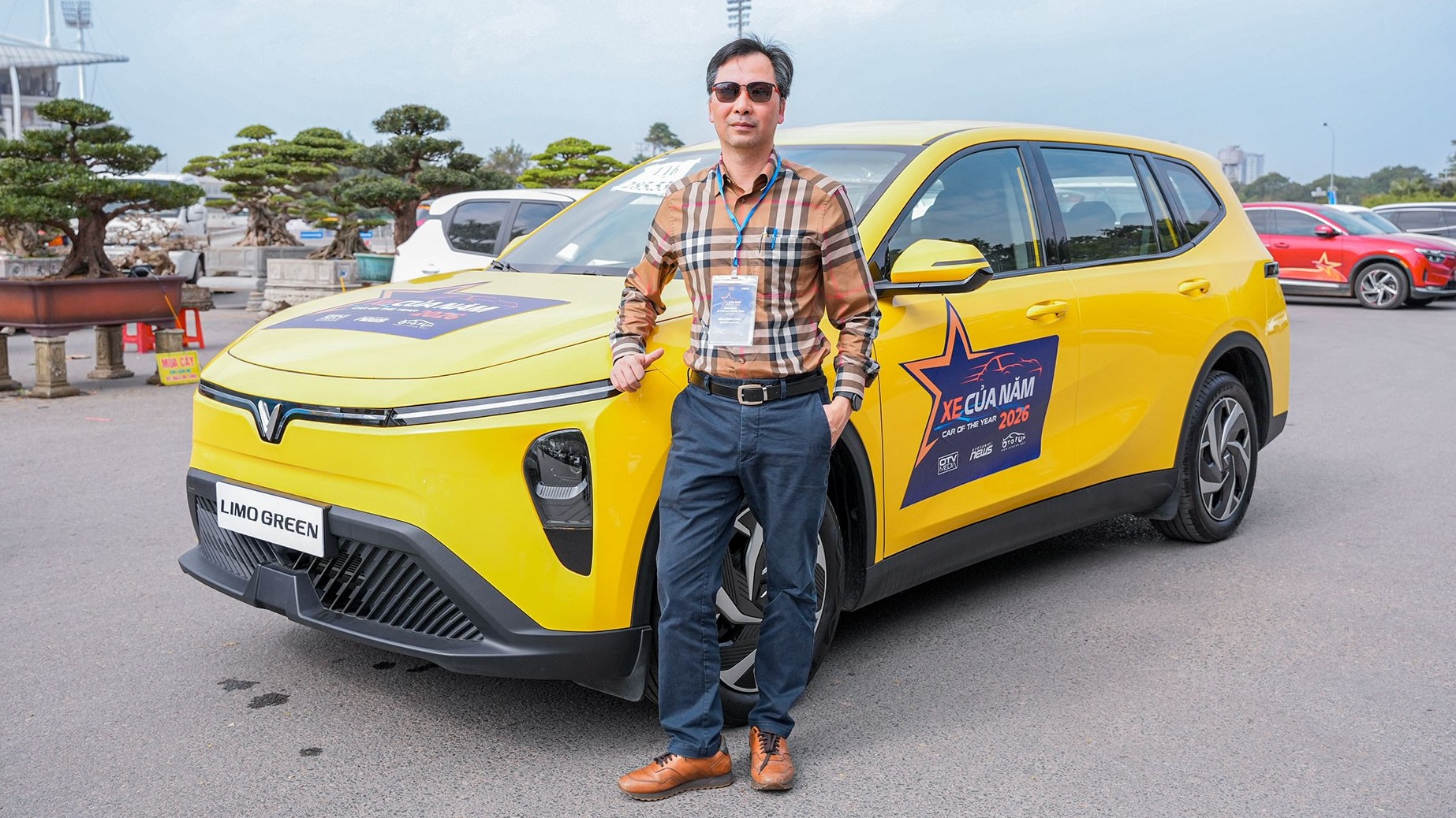 VinFast Limo Green được Hội đồng Giám khảo Xe Của Năm 2026 đánh giá cao tại sự kiện lái thử