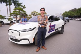 Xe Của Năm 2026: Các giám khảo nói gì về Ford Mustang Mach-E?