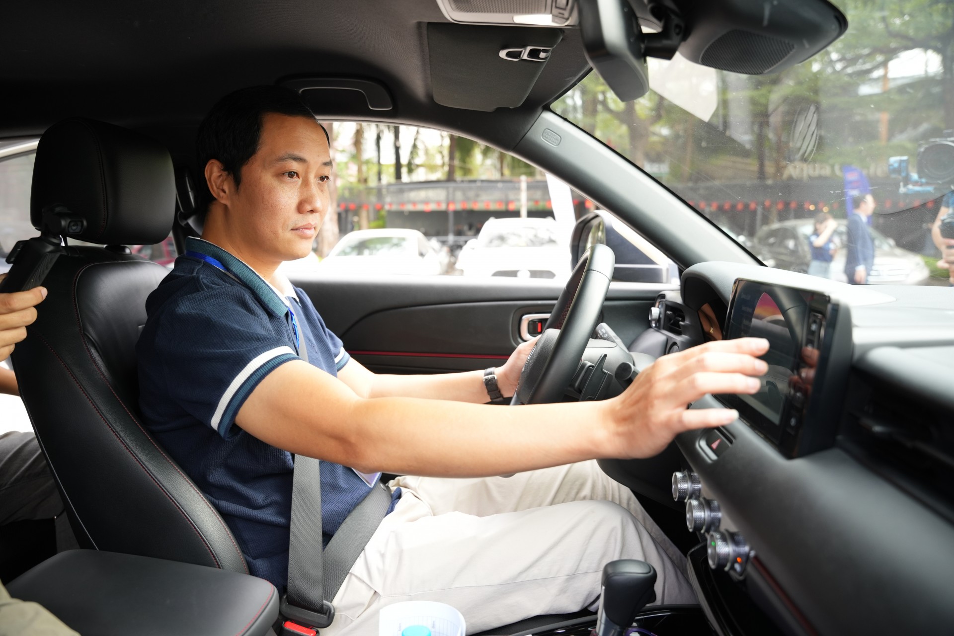 Khoang lái của Honda HR-V e:HEV RS được đánh giá là cách ồn tốt, tạo trải nghiệm êm ái