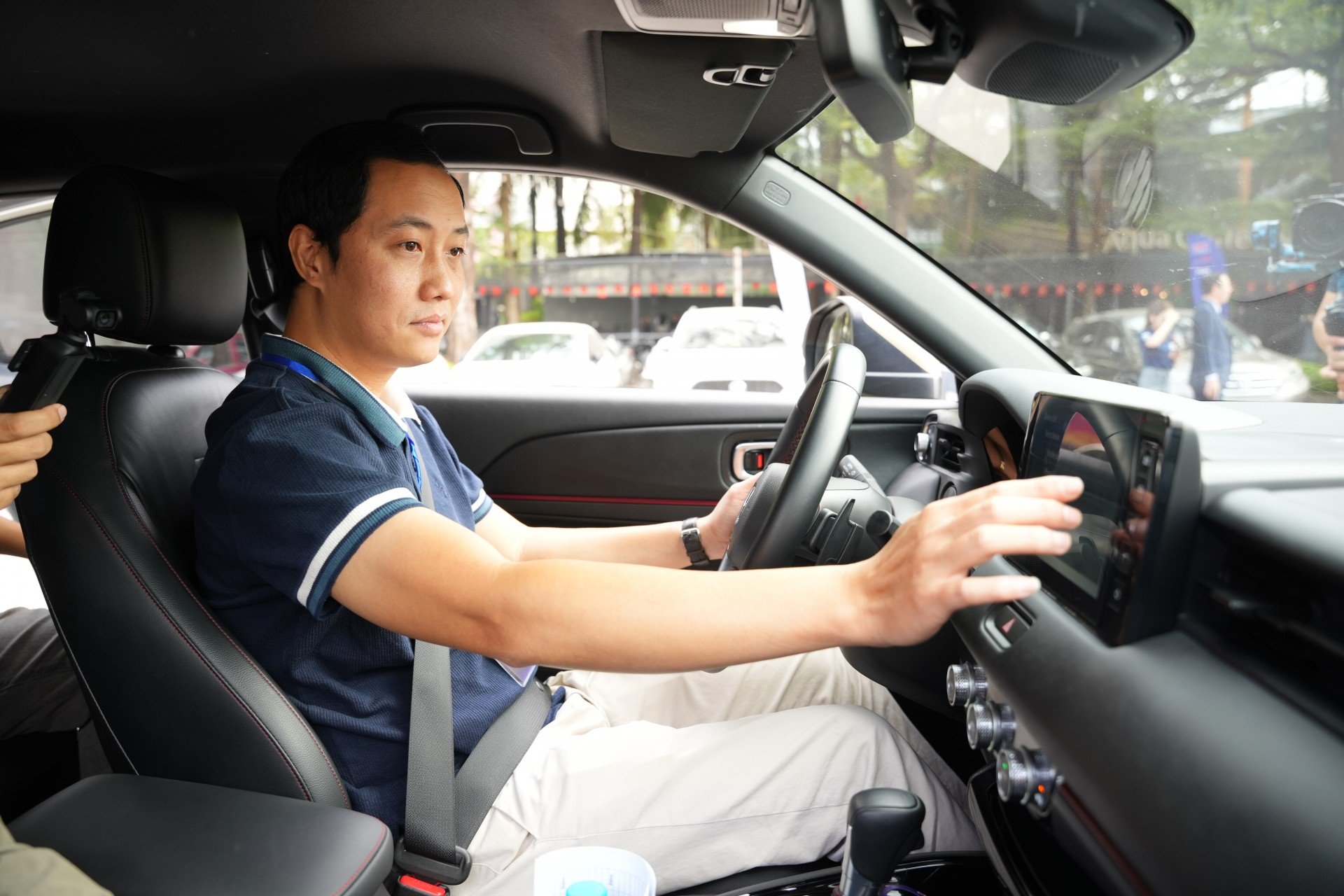 Khoang lái của Honda HR-V e:HEV RS được đánh giá là cách ồn tốt, tạo trải nghiệm êm ái