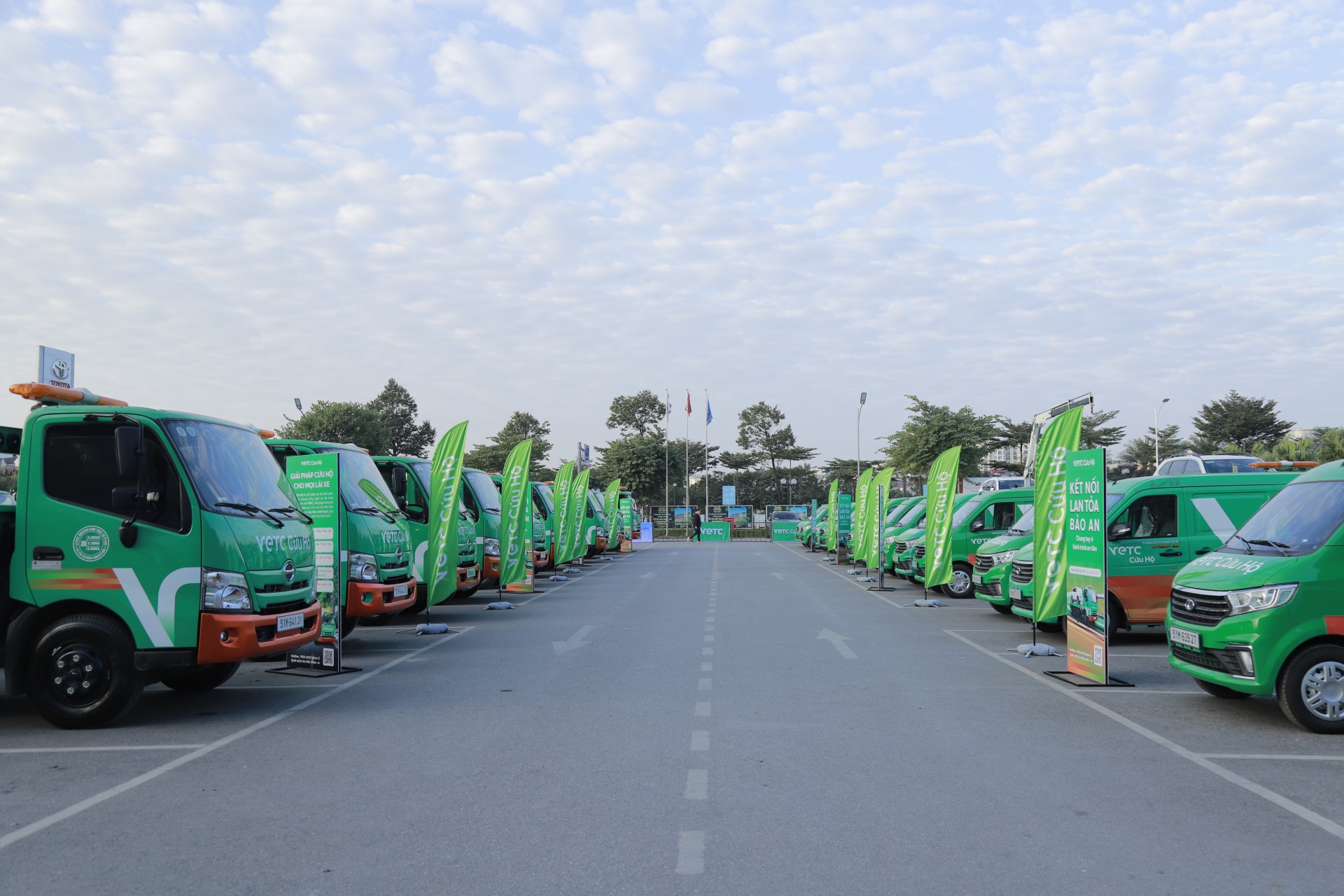 Hình ảnh đội xe cứu hộ VETC trong sự kiện ngày 26/12