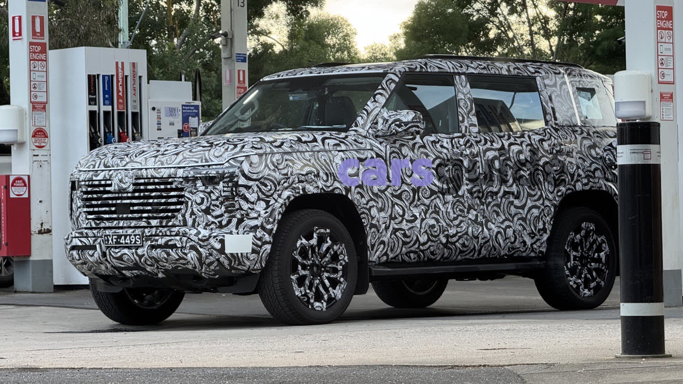 Mitsubishi Pajero mới lộ diện nhắm tới đối thủ Toyota Land Cruiser Prado Mitsubishi Pajero mới lộ diện nhắm tới đối thủ Toyota Land Cruiser Prado