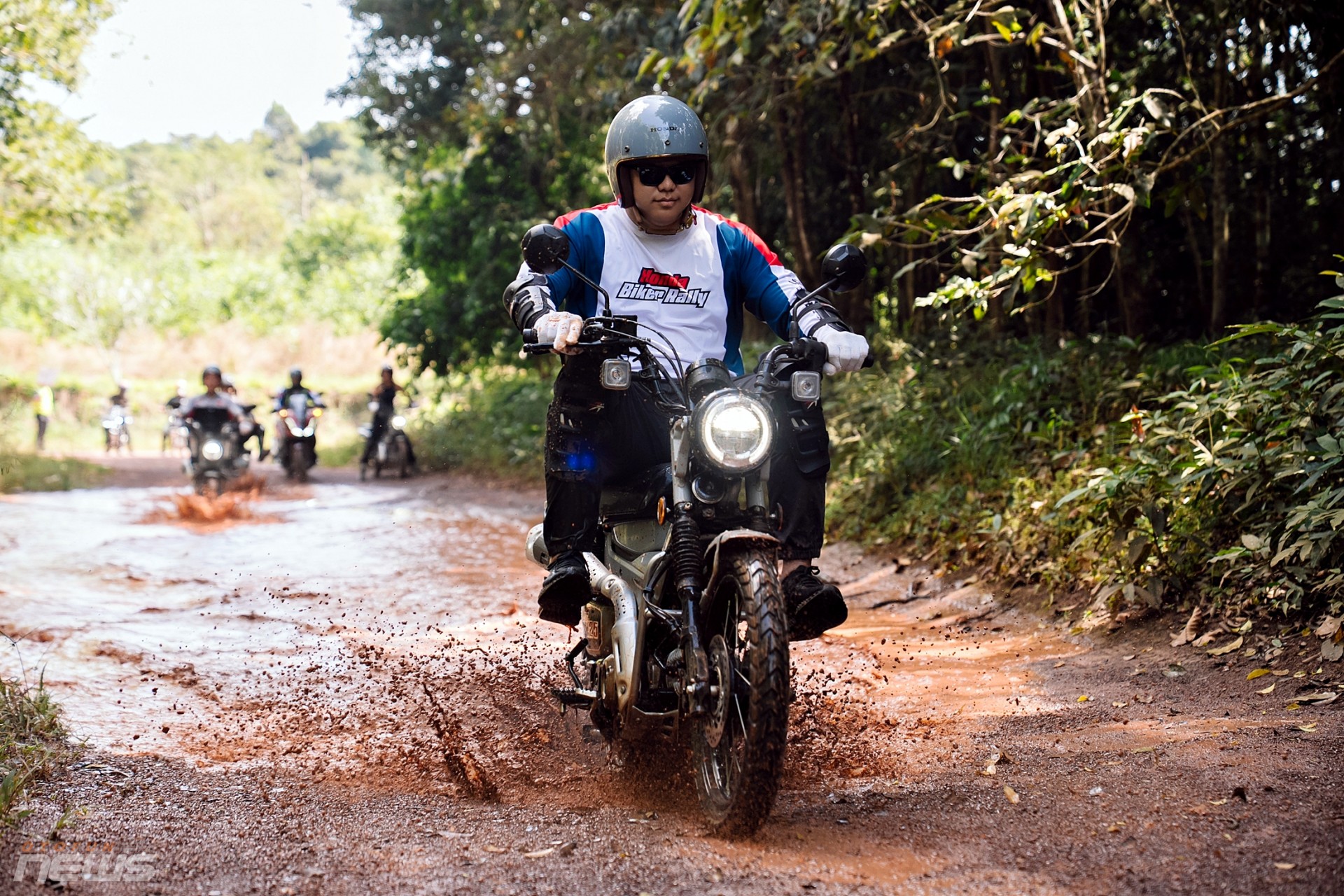 Honda CT125: Động cơ 125 cc có đủ sức 'cày' địa hình?