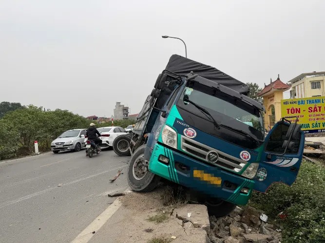Tổng hợp tin tức tai nạn giao thông mới nhất ngày hôm nay 4/1/2026