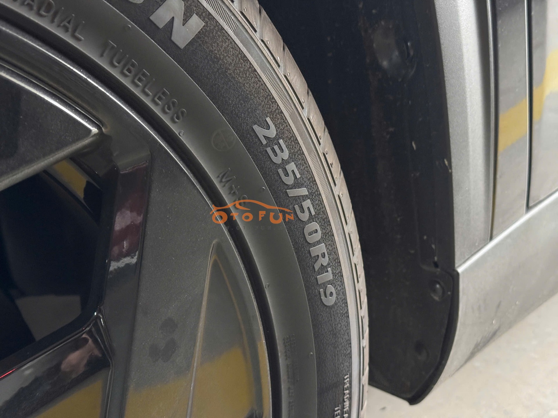 Xem nhanh ảnh thực tế VinFast Limo Home