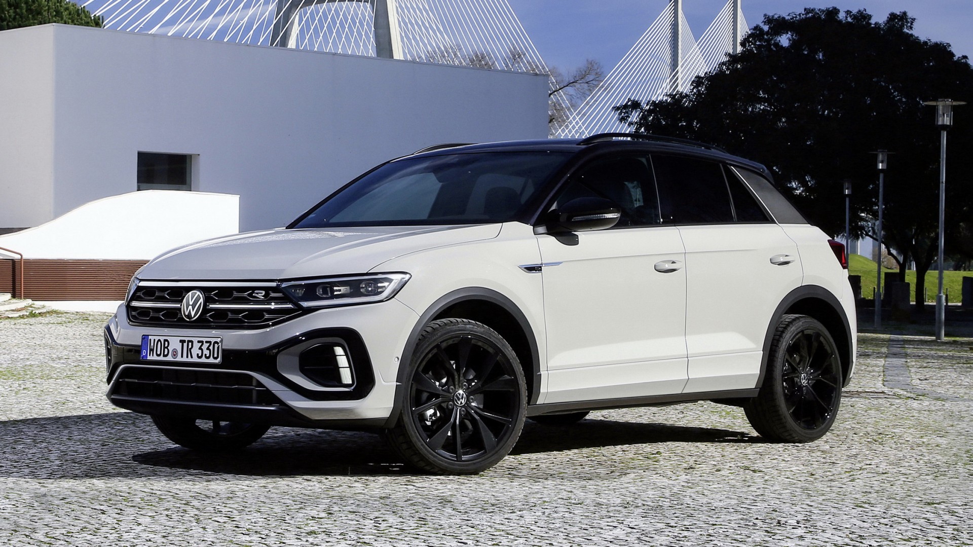 Volkswagen T-Roc là mẫu SUV bán chạy nhất Châu Âu năm 2025