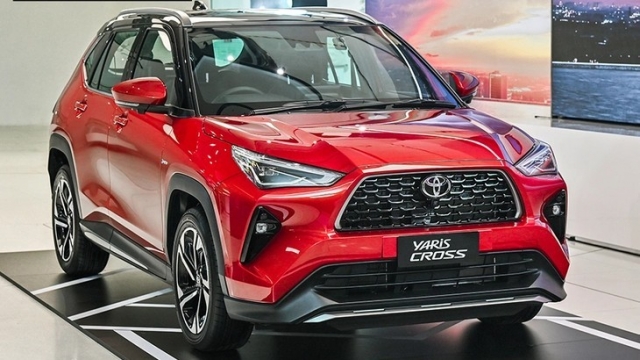 Toyota Yaris Cross 2026 tăng giá nhẹ đổi lại gói an toàn tiêu chuẩn