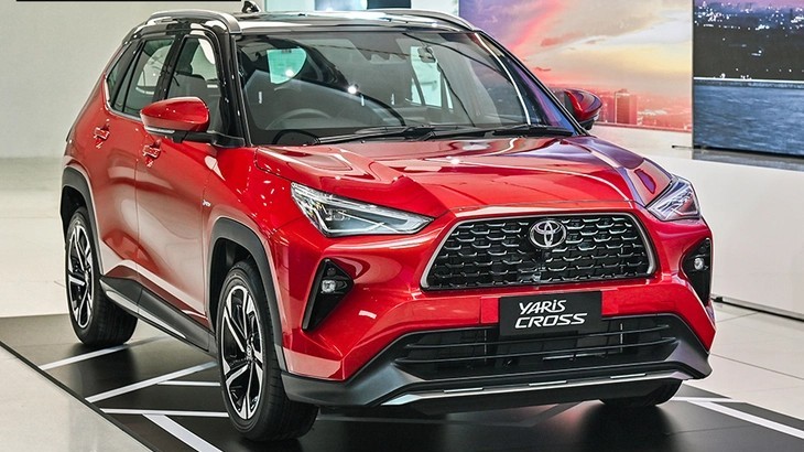 Toyota Yaris Cross 2026 tăng giá nhẹ đổi lại gói an toàn tiêu chuẩn