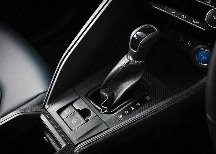 Toyota Yaris Cross 2026 tăng giá nhẹ đổi lại gói an toàn tiêu chuẩn