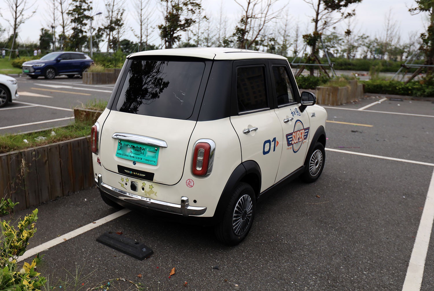 Người trẻ ngày càng chuộng ô tô điện của người cao tuổi tại Trung Quốc Người trẻ ngày càng chuộng ô tô điện của người cao tuổi tại Trung Quốc