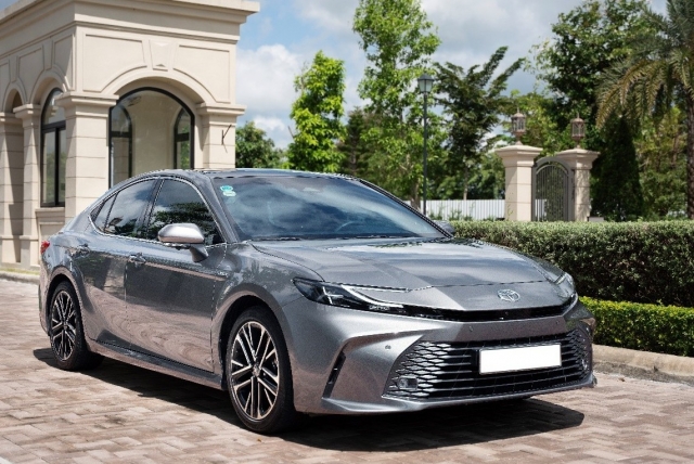 Toyota Camry HEV 2025 - biểu tượng dẫn đầu: Khi đẳng cấp và công nghệ hội tụ