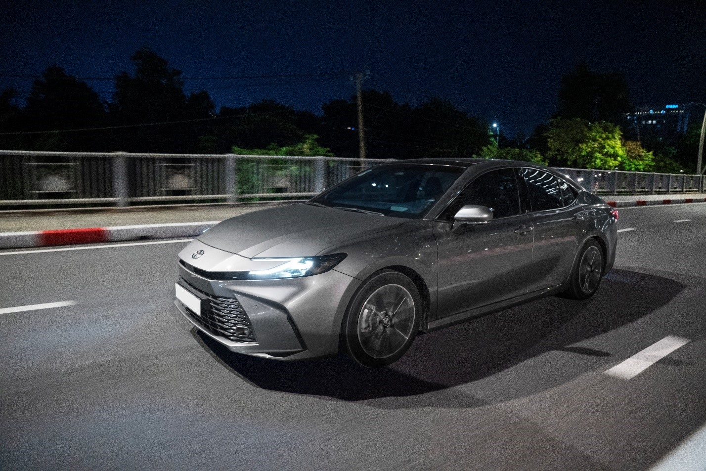 Toyota Camry HEV 2025 - biểu tượng dẫn đầu: Khi đẳng cấp và công nghệ hội tụ Toyota Camry HEV 2025 - biểu tượng dẫn đầu: Khi đẳng cấp và công nghệ hội tụ