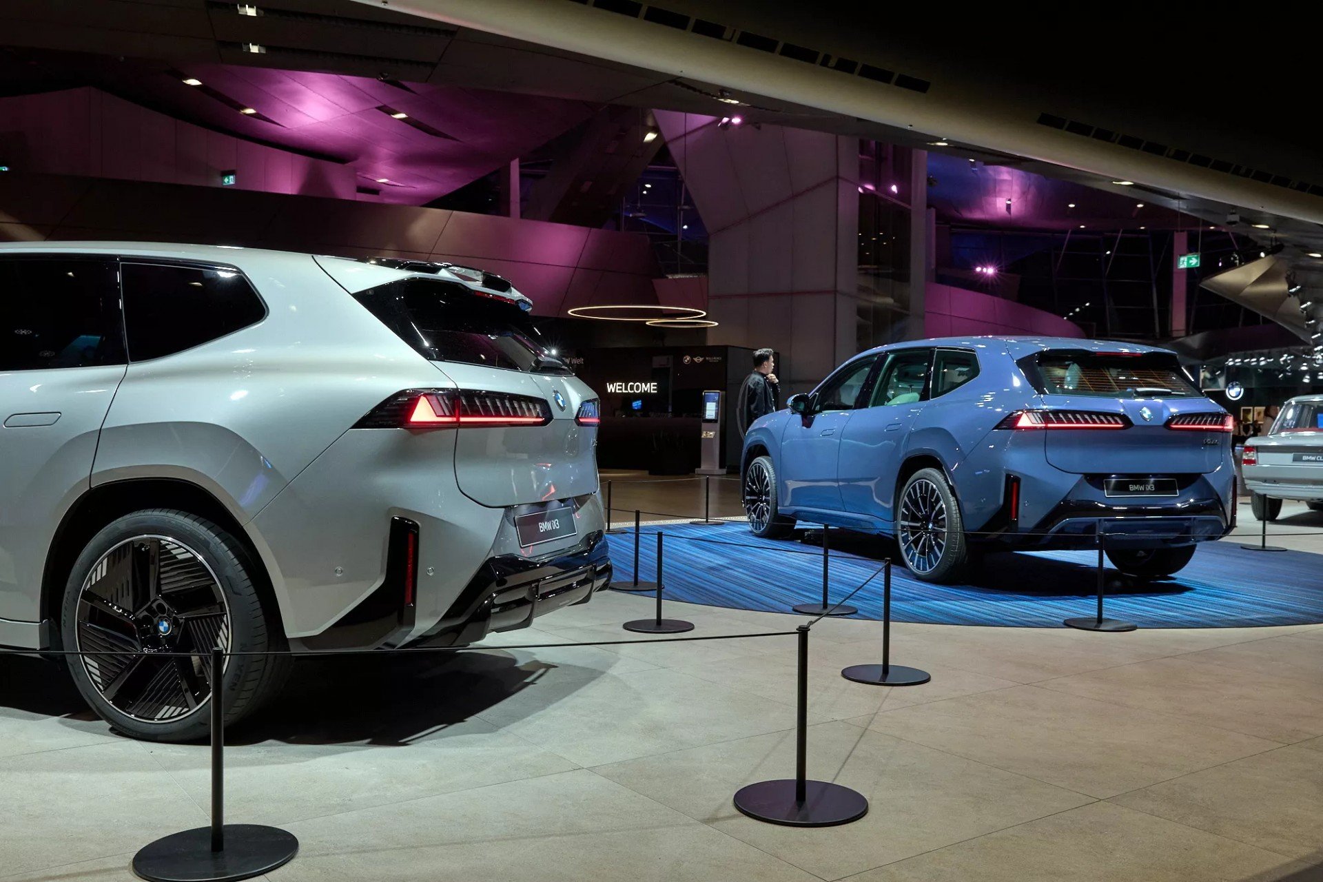 Phía sau của BMW iX3 2026