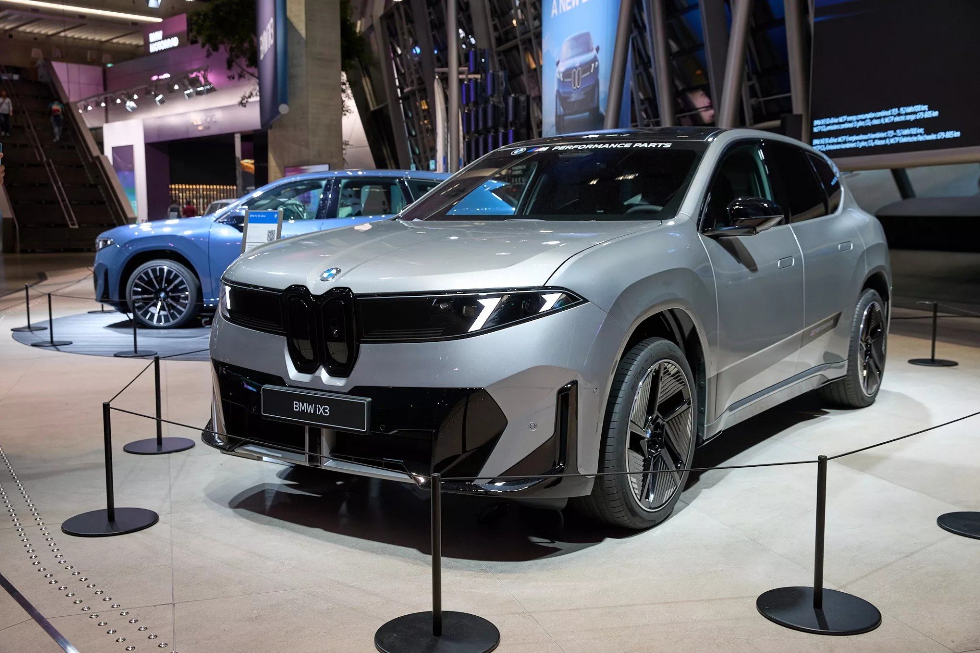 Phía trước của BMW iX3 2026