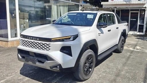 Toyota Hilux 2026 chốt lịch ra mắt tại Việt Nam vào 29/1