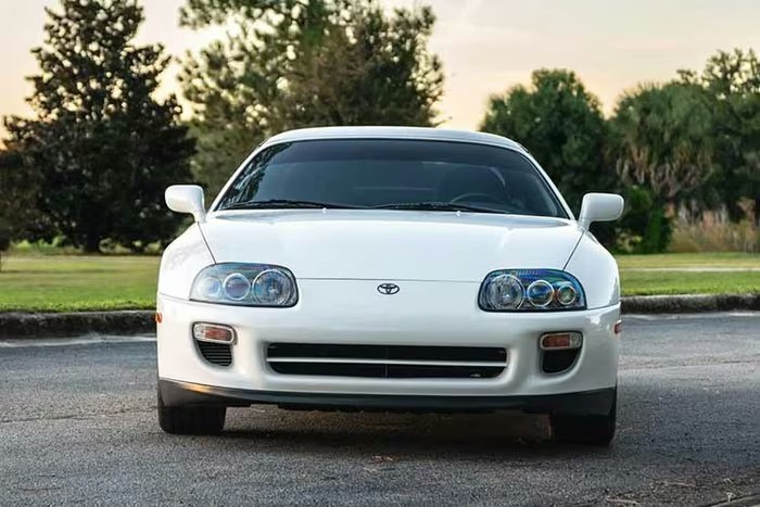 Toyota Supra Turbo 1998 có giá quý đổi lên tới 6,3 tỷ đồng