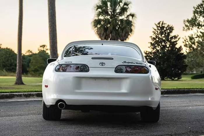Toyota Supra Turbo 1998 có giá quý đổi lên tới 6,3 tỷ đồng
