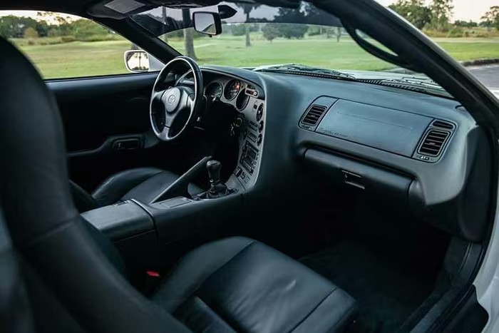 Toyota Supra Turbo 1998 có giá quý đổi lên tới 6,3 tỷ đồng