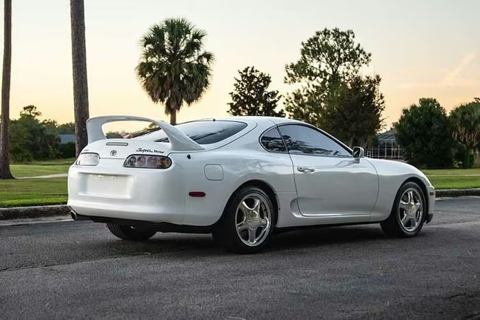 Toyota Supra Turbo 1998 có giá quý đổi lên tới 6,3 tỷ đồng