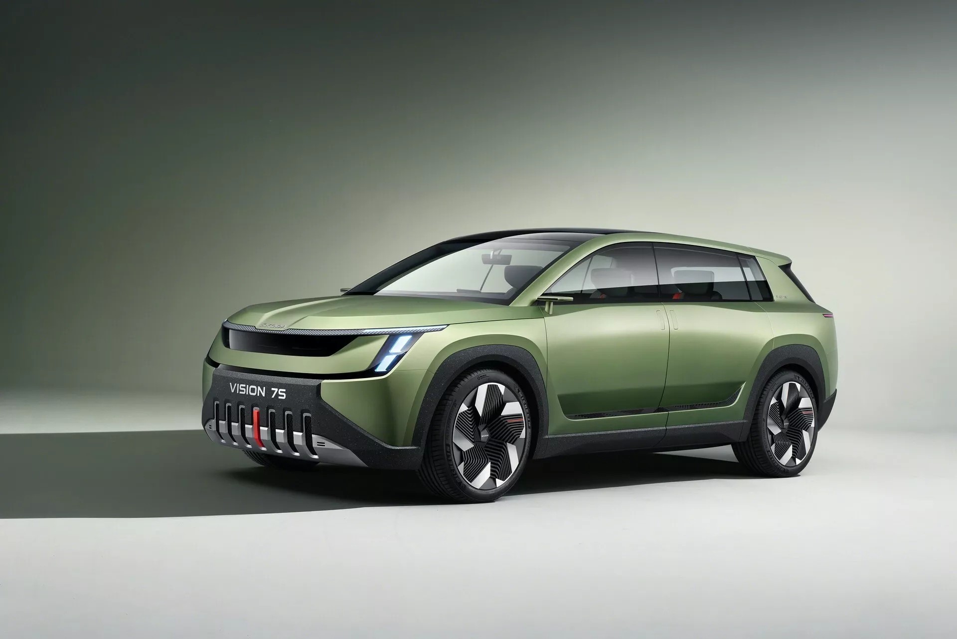 Mẫu concept Skoda Vision 7S được giới thiệu năm 2022
