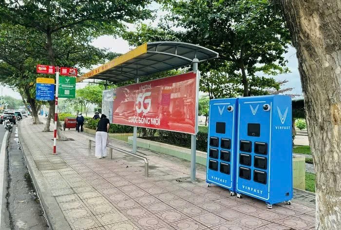 VinFast tung đồng thời 4 mẫu xe máy điện và 4.500 trạm đổi pin VinFast cũng cho biết đã hoàn tất lắp đặt 4.500 trạm đổi pin đầu tiên