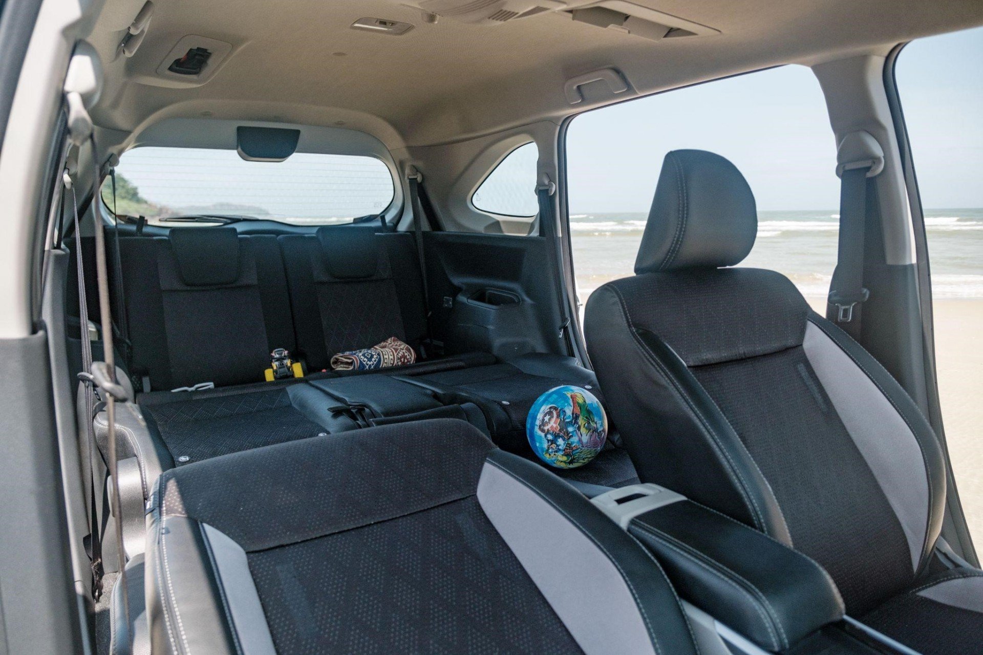 Veloz Cross - Mẫu MPV gia đình giữ giá tốt từ trải nghiệm thực tế: Khi chiếc xe không chỉ là tài sản