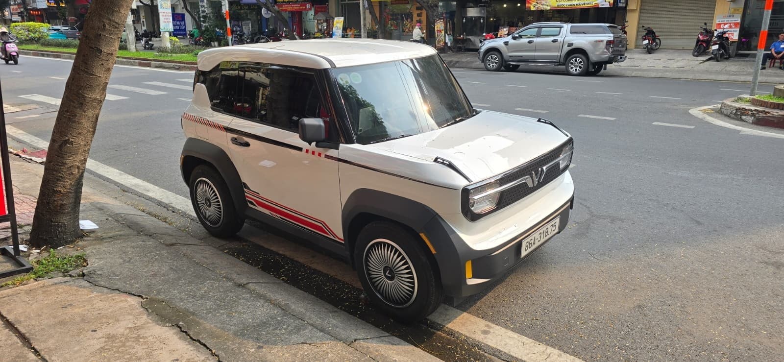 Hình ảnh xe VinFast VF 3 được đăng trên Autoevolution