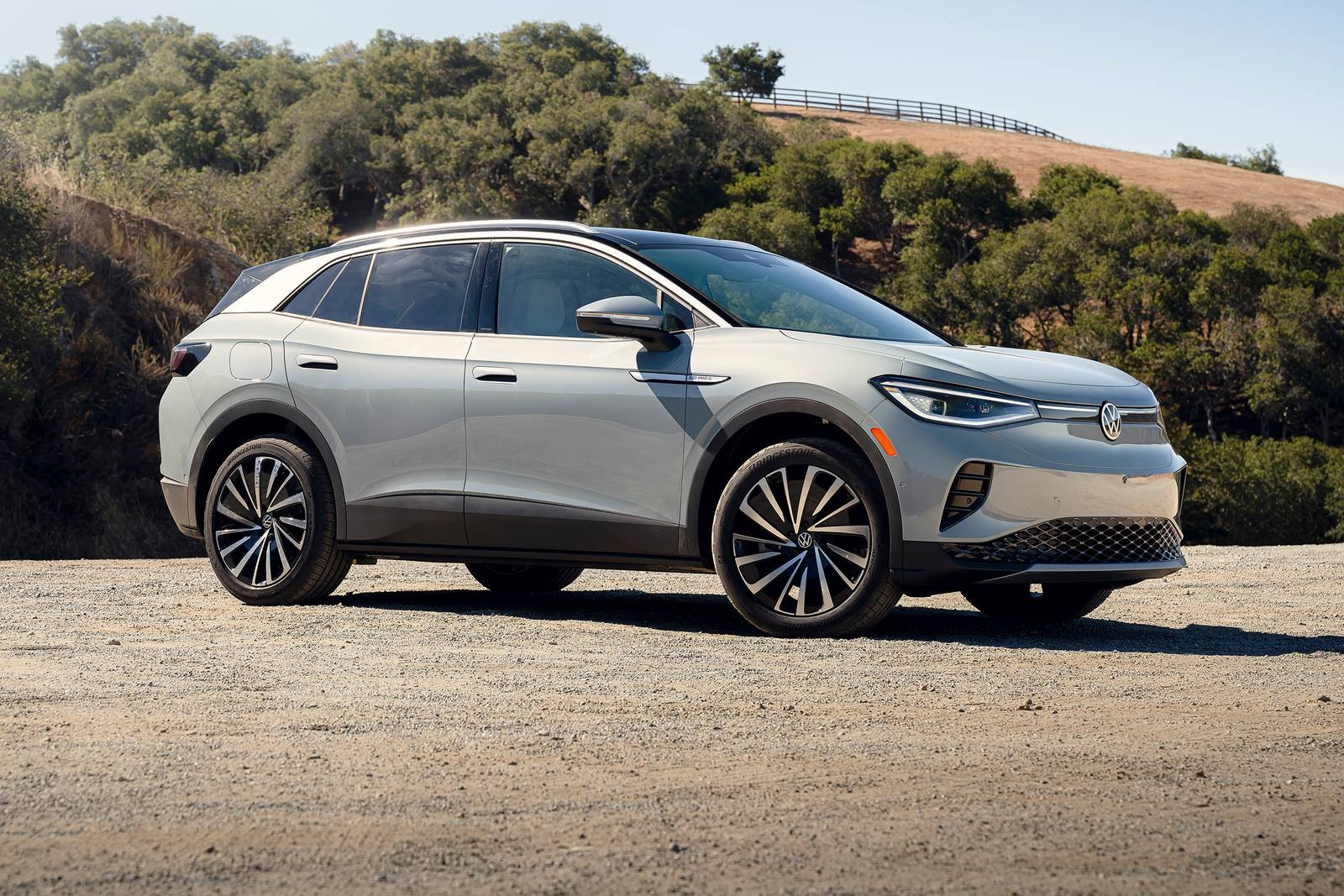 Nhờ sự tăng trưởng đồng lúc của nhiều mẫu xe điện, Volkswagen đã vượt qua Tesla để trở thành thương hiệu EV số 1 Châu Âu năm 2025