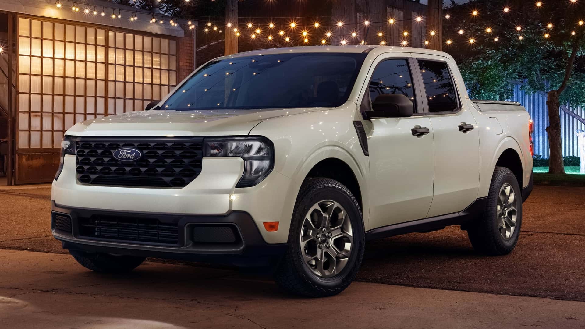 Bán tải Ford Maverick Hybrid