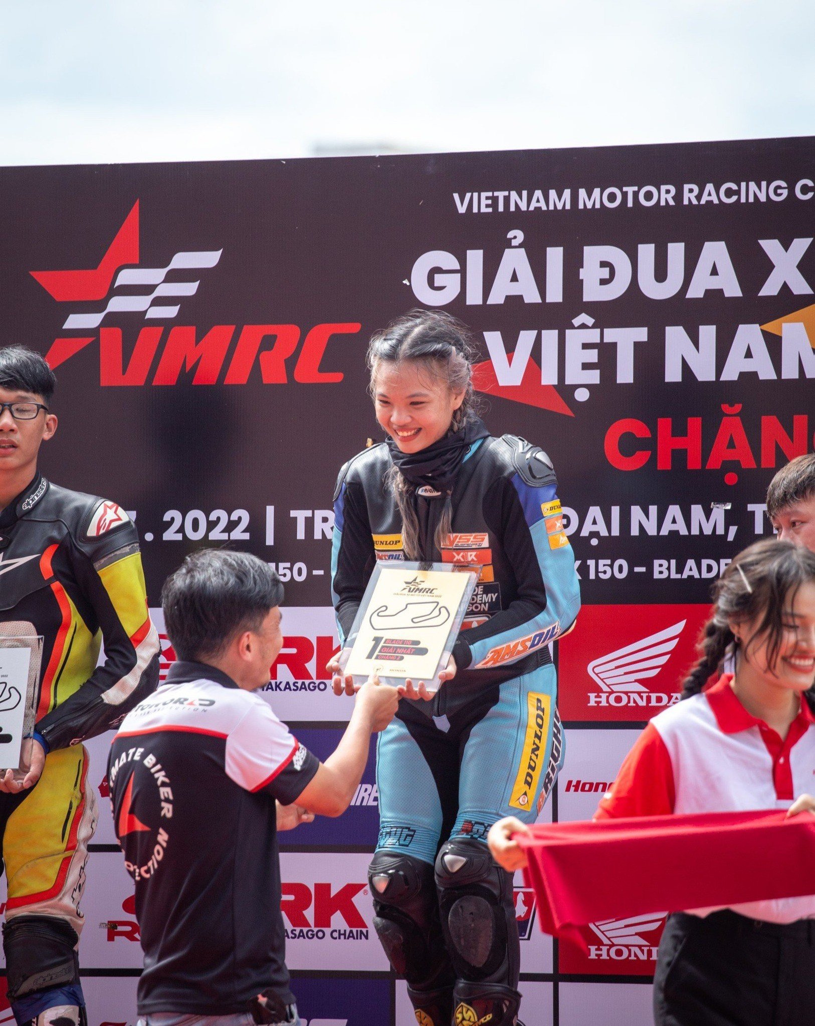 Nữ tay đua trẻ nhất Việt Nam: 'Mình muốn bay cao và đi xa hơn' Nữ tay đua trẻ nhất Việt Nam: 'Mình muốn bay cao và đi xa hơn'